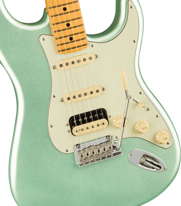 Fender American Professional II Stratocaster HSS, Maple Fingerboard, Mystic Surf Green