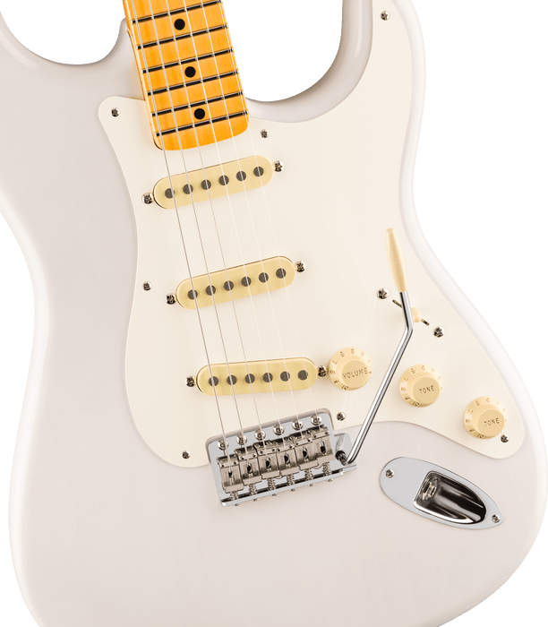 Fender Eric Johnson Stratocaster, Maple Fingerboard, White Blonde