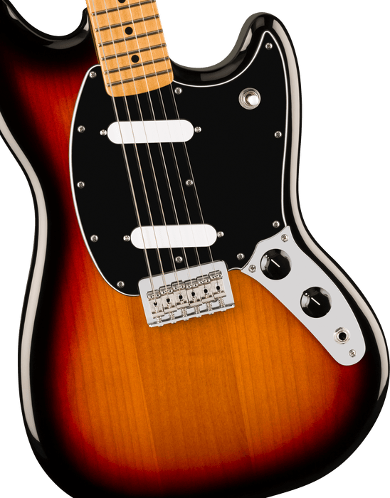 Fender Player II Mustang, Maple Fingerboard, 3-Color Sunburst