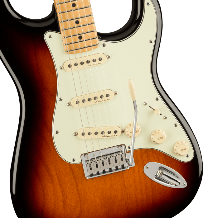 Fender Player Plus Stratocaster, Maple Fingerboard, 3-Color Sunburst