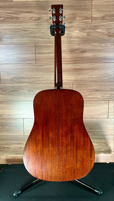 Martin D-18 Authentic 1939 Acoustic Guitar w/case - B-Stock