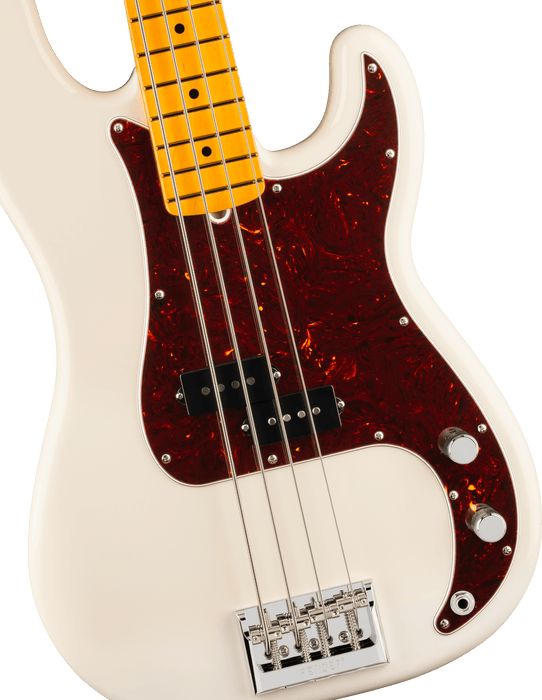 Fender American Professional Precision Bass, Maple Fingerboard, Olympic White