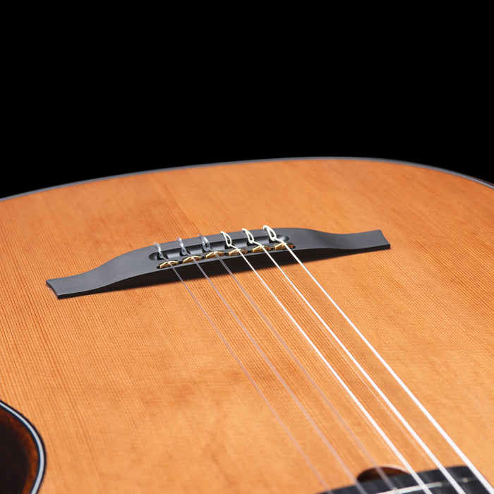 Godin Mutiac Grand Concert Deluxe