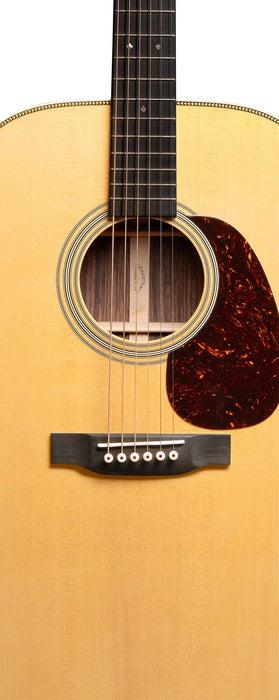 Martin Super HD28 w/Molded Hardshell