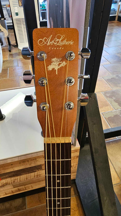 Art & Lutherie Folk Cedar Cutaway EQ w/A&L Gigbag - Used