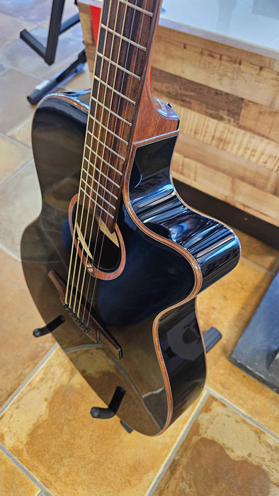 LAG Tremontane T118ASCE Acoustic-Electric Guitar with LAG Hardshell Case, Black - Used