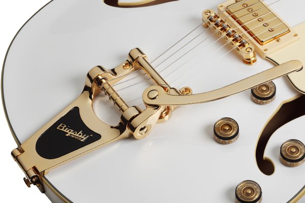 Schecter Robin Zander Corsair Gloss White