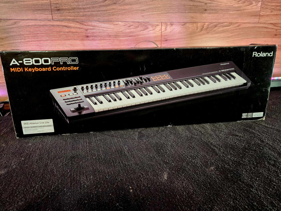 Roland A-800 Pro 61 notes keyboard - Used