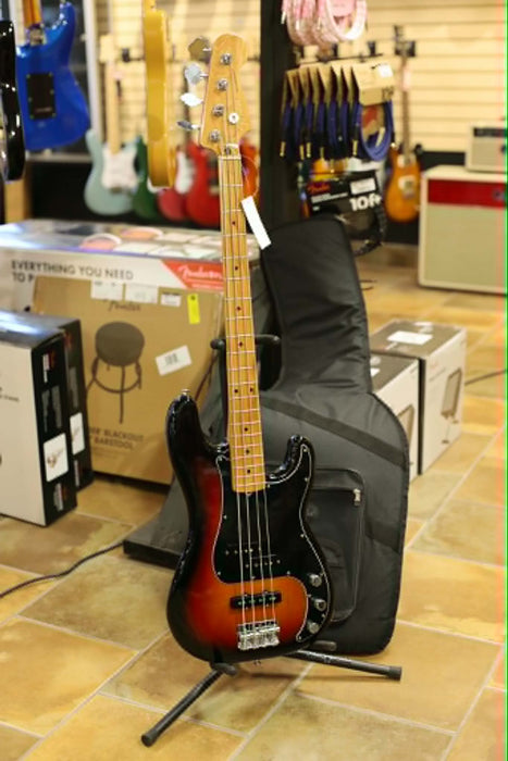 Fender American Performer Precision Bass Modified W/Roasted Maple Mex Neck W/Gigbag - Used