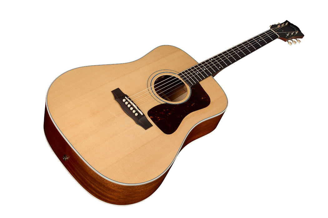 Guild D40E STD NAT WC - Dreadnought Acoustic-Electric Guitar with L.R. Baggs Element VTC Electronics w/Case, Natural