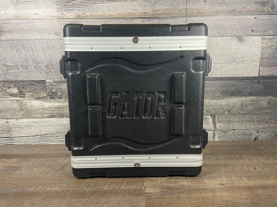 Gator GRR-8L 8U Polyethylene Roller Rack Case - Used