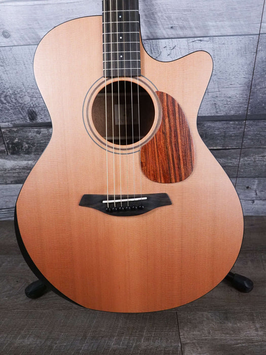 Furch Blue Deluxe GC-CM Acoustic Guitar w/ L.R. Baggs Element - used