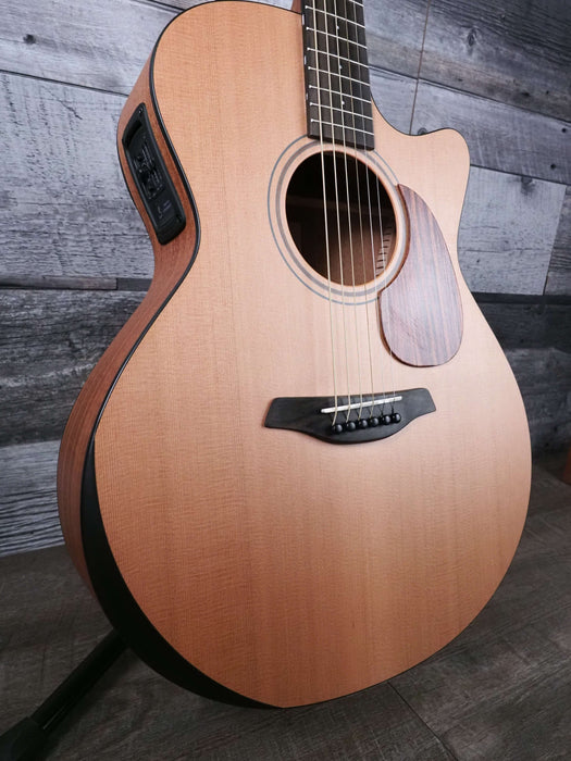 Furch Blue Deluxe GC-CM Acoustic Guitar w/ L.R. Baggs Element - used