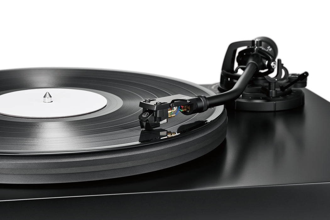 Audio-Technica AT-LP7X Fully Manual Belt-Drive Turntable