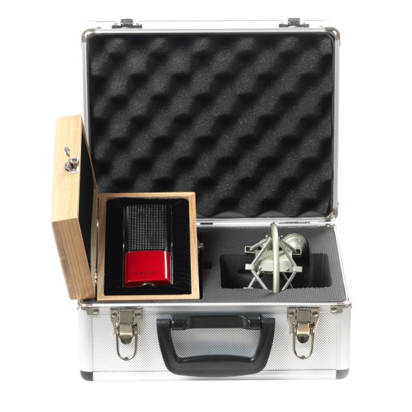 Avantone Pro CR14 Ribbon Microphone With Dual Ribbon Element