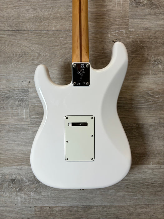 Fender Player Stratocaster HSS, Maple Fingerboard, Polar White - Used