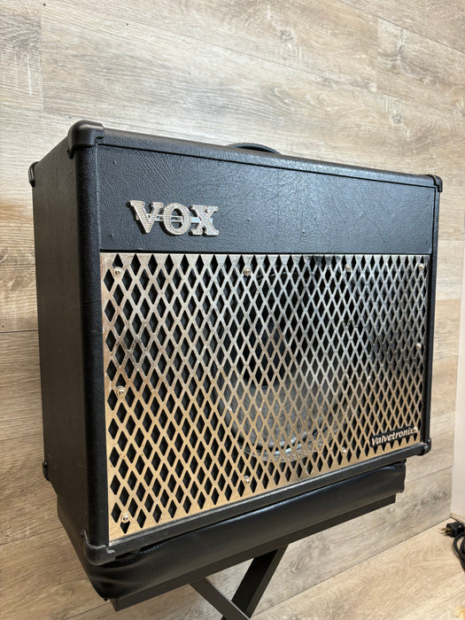 Vox Valvetronix VT50 50-Watt 1x12 Modeling Guitar Combo Vox - Used