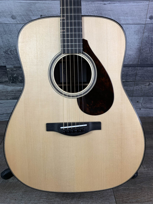 Yamaha FG9 R Premium Acoustic Guitar Rosewood/Spruce Used w/case