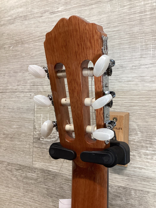 Takamine G Series Cutaway Classical Electric Guitar w/ case