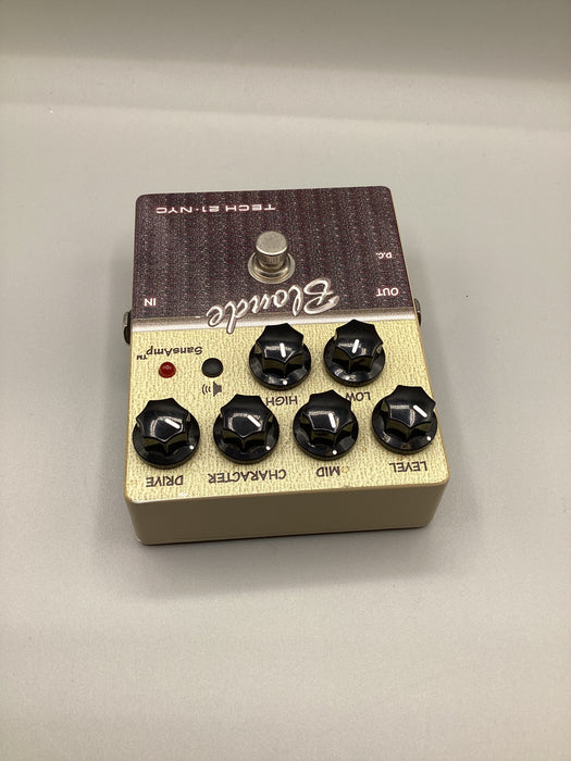 Tech 21 NYC Blonde  preamp pedal - used