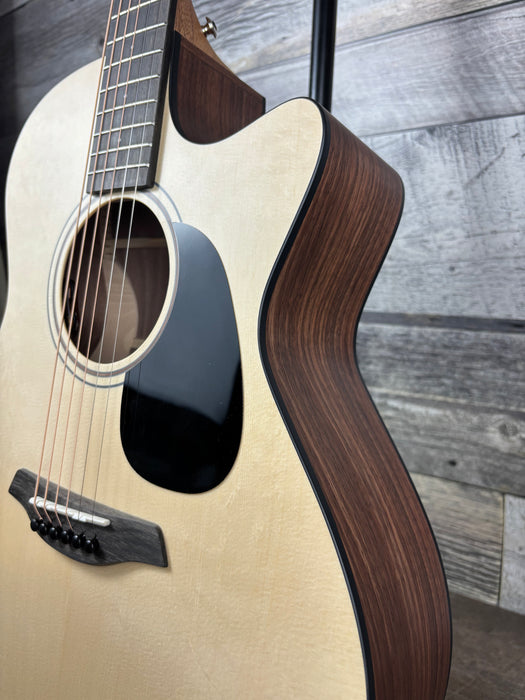 Furch Blue Performance Gc-EW a w/ CNR Active with LR Baggs Element VTC and Gigbag