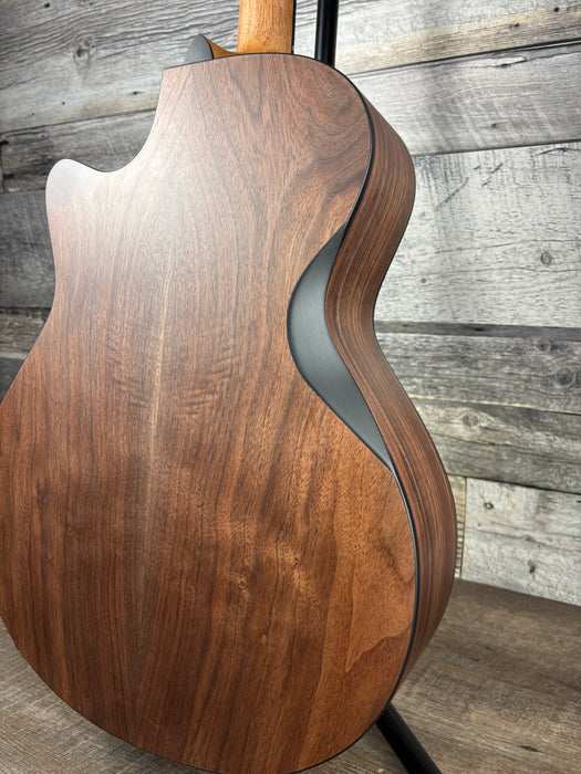 Furch Blue Performance Gc-EW a w/ CNR Active with LR Baggs Element VTC and Gigbag