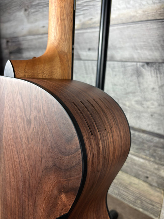 Furch Blue Performance Gc-EW a w/ CNR Active with LR Baggs Element VTC and Gigbag