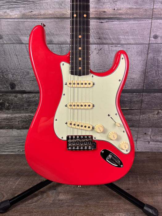 Fender Limited Edition American Vintage II '61 Stratocaster, Rosewood Fingerboard, Fiesta Red