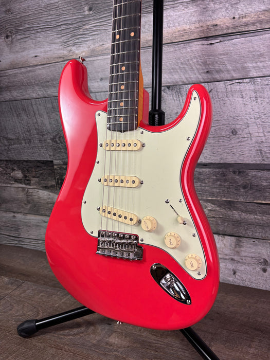 Fender Limited Edition American Vintage II '61 Stratocaster, Rosewood Fingerboard, Fiesta Red