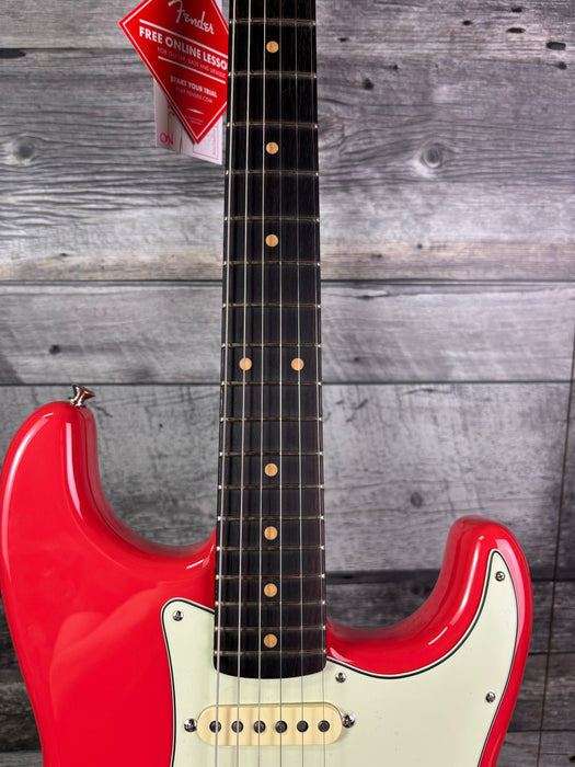 Fender Limited Edition American Vintage II '61 Stratocaster, Rosewood Fingerboard, Fiesta Red