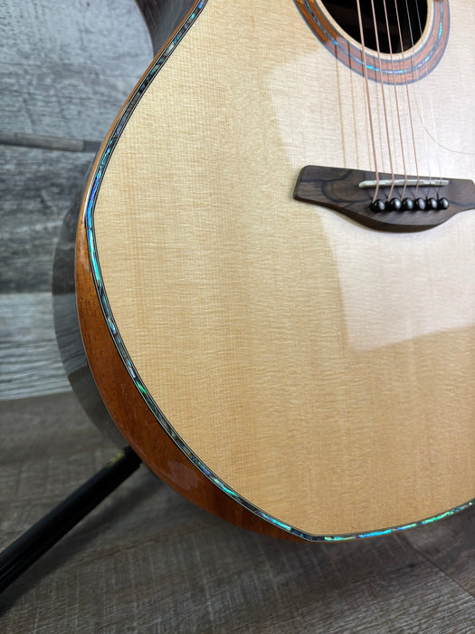 Furch Red Deluxe GC-SR  Acoustic Guitar