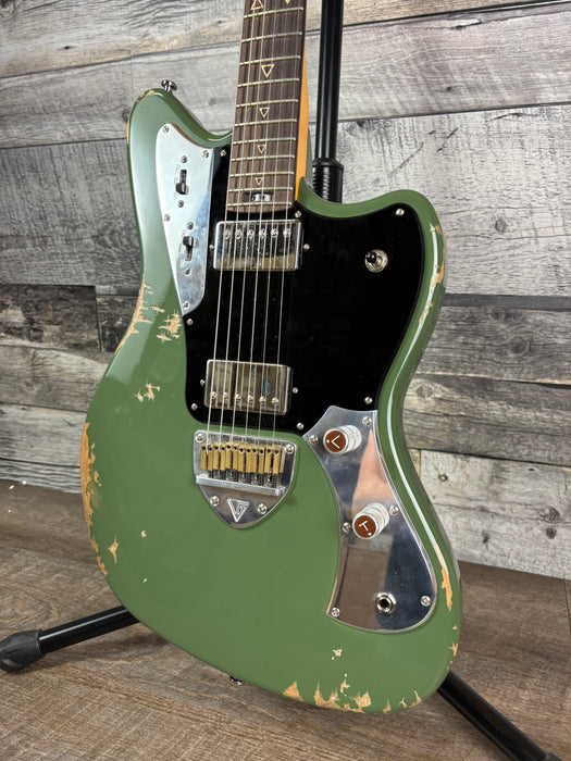 Valiant Jupiter Distressed, Olive Mash