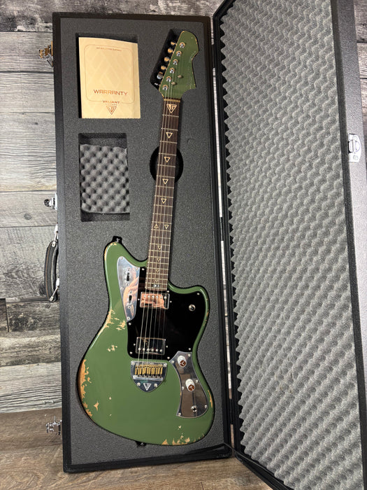 Valiant Jupiter Distressed, Olive Mash