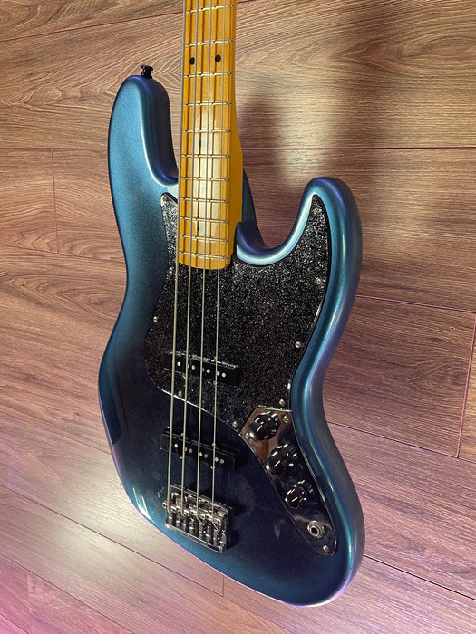 Fender Bass  American Professional II Dark Night Maple w/case - used