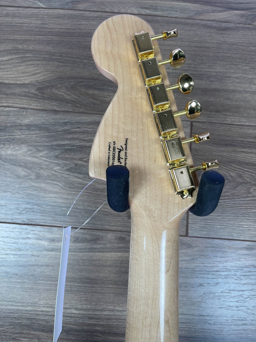 Squier 40th Anniversary Stratocaster, Gold Edition, Laurel Fingerboard - Lake Placid Blue B-STOCK