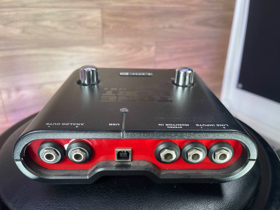 Line 6 POD Studio UX1 USB Audio Interface - Used