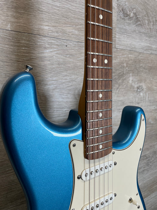 Fender stratocaster, Rosewood fingerboard, Lake Placid Blue, MIM 2009 - Used