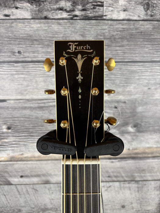 Furch Vintage 2 OM-SR une guitare acoustique modèle Orchestra 2026 avec étui rigide