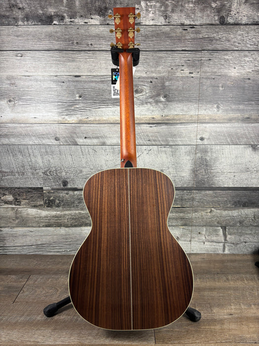 Furch Vintage 2 OM-SR une guitare acoustique modèle Orchestra 2026 avec étui rigide