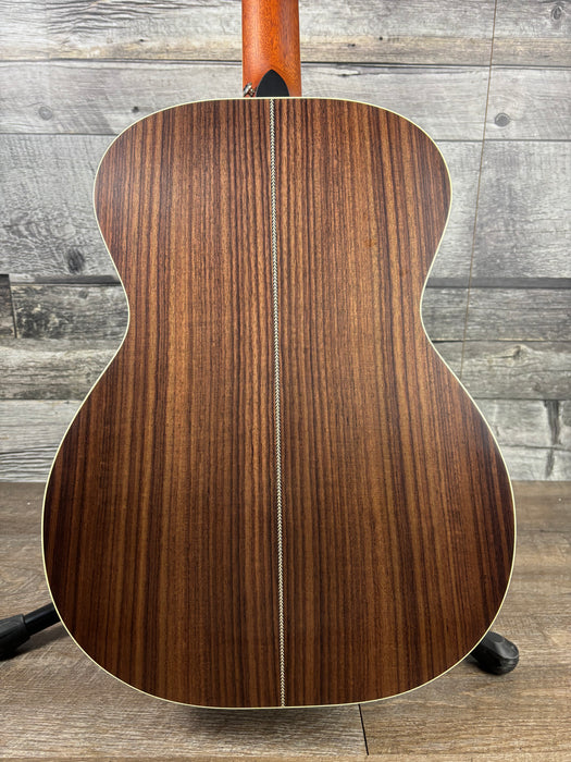 Furch Vintage 2 OM-SR une guitare acoustique modèle Orchestra 2026 avec étui rigide