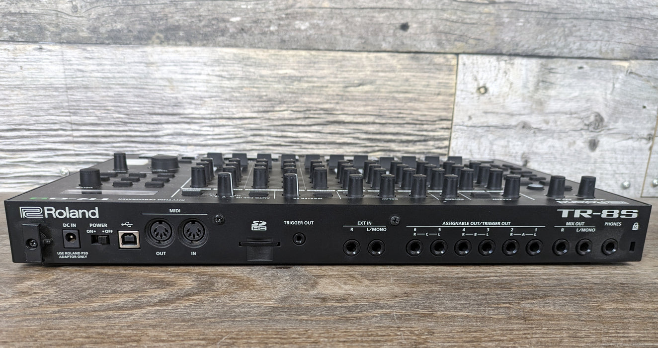 Roland TR-8S Rhythm Permormer + Analog Cases - Used