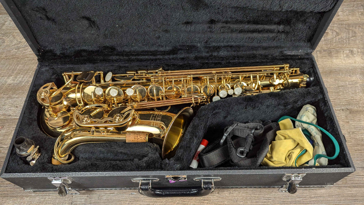 Saxophone alto Dixon Super Deluxe WWX520 use w/hardcase - Used