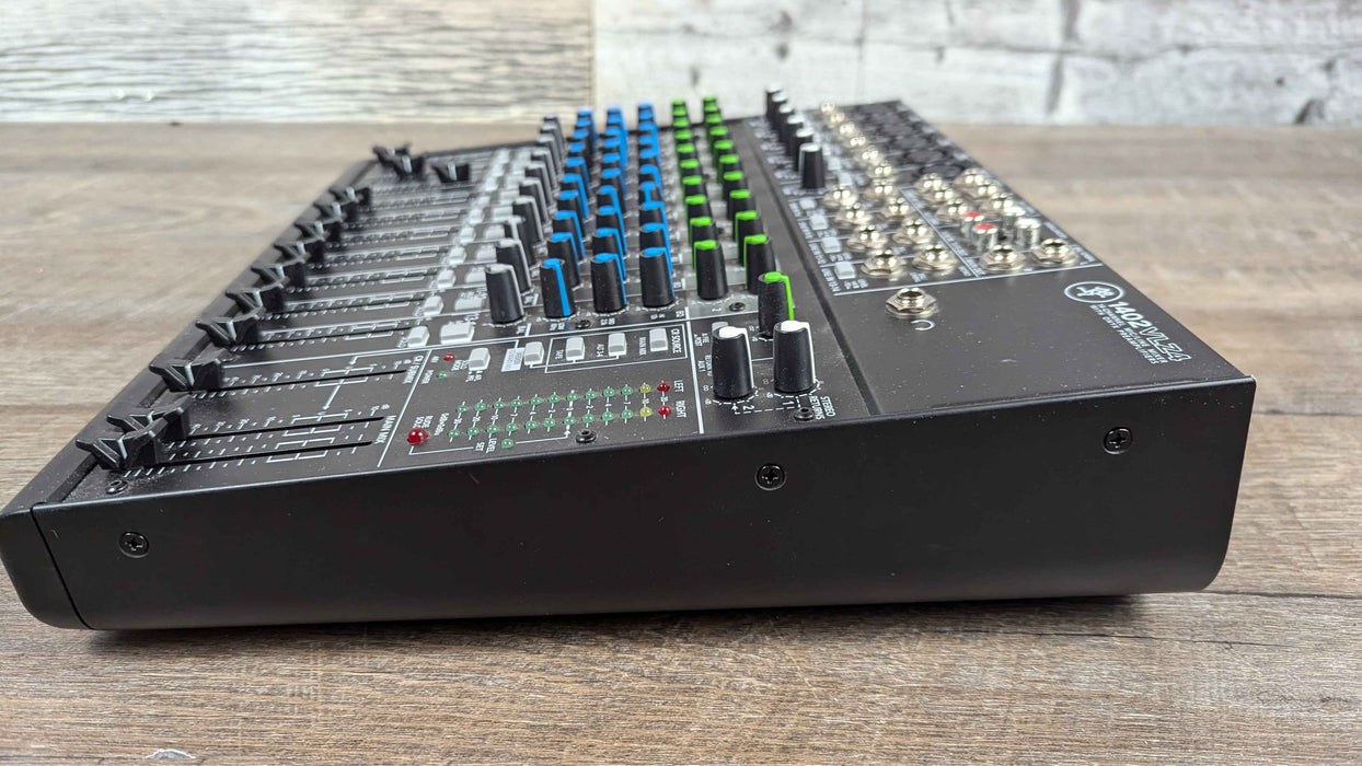 Mackie 14-channel Compact Mixer B-Stock