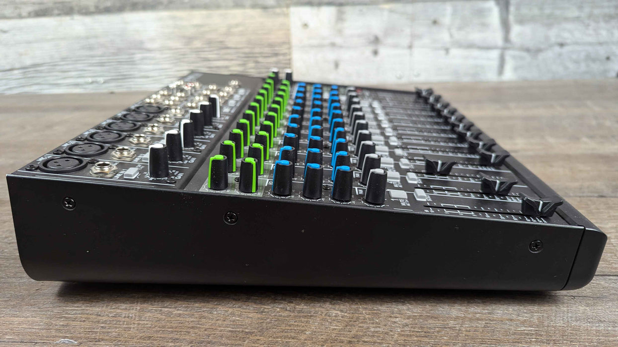 Mackie 14-channel Compact Mixer B-Stock