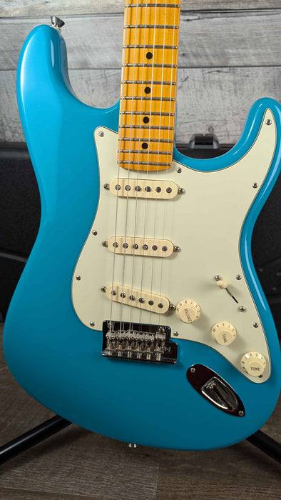 Fender Stratocaster Professional II Miami Blue - Used