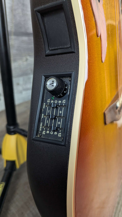 Ovation 6868 (1993) Elite Standard with hardshell case - Used