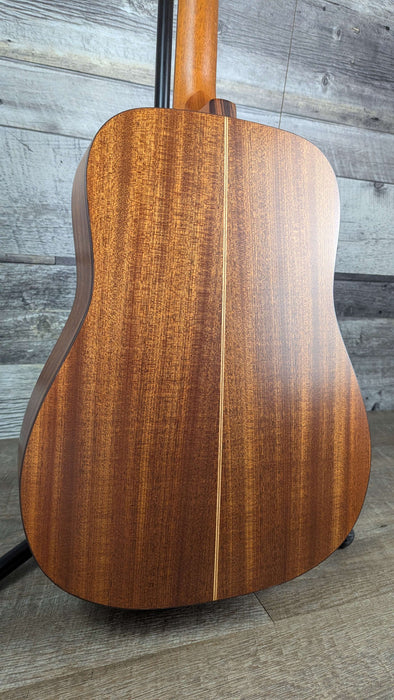 Simon & Patrick Woodland Pro all solid Dreadnought Mahogany with case, USE