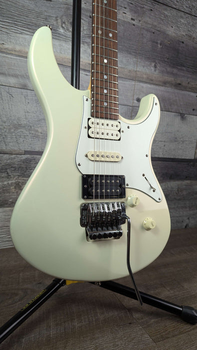 Yamaha Pacifica 921 Pearl White - Used