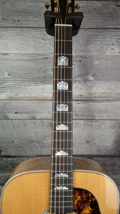 Boucher Studio Goose Grand Reserve Dreadnought Torrified Flamed Maple 3A