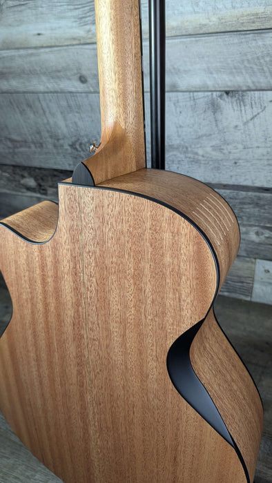 Furch Blue Performance Gc-EMa w/CNR Active w/LR Baggs Element VTC and Gigbag